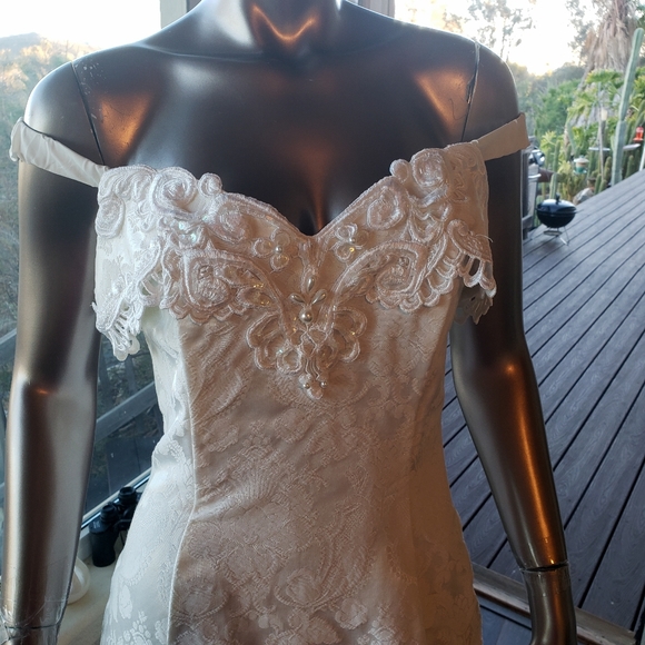 Jessica McClintock Bridal Wedding Dress - Picture 5 of 10